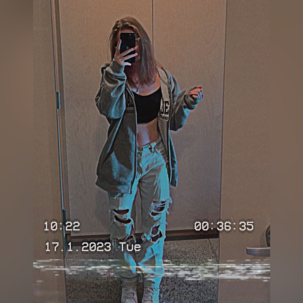 Meet your Posher, Lori